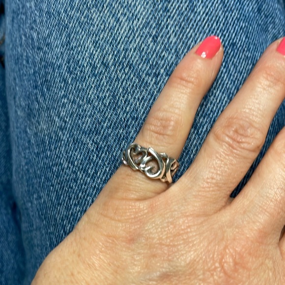 Tiffany and co Paloma Picasso triple heart Sterling ring - Picture 2 of 11